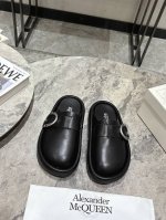 女 男10 Alexandermcquee*N麦昆复古大头包头拖 勃肯拖鞋，厚底麂皮拖鞋男女情侣款 最新同步新版T台走秀款，原版开模， 面料采用光滑小牛皮及麂皮