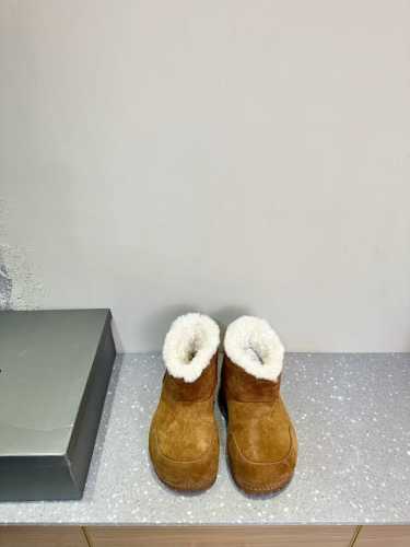 短靴 BALENCIAGA 巴黎世家 情侣款 滑雪系列skiwear最新款阿拉斯加雪地靴 完美复刻 设计师推出探索时尚界对于原创与挪用的概念、以全新系列致敬传承