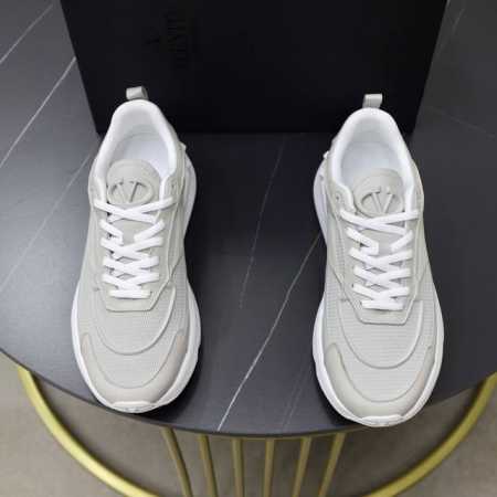 VALENTINO 华伦天奴 2024s男士最新低帮厚底运动鞋出货 重工打造，男士精品休闲运动鞋，气质百搭款 采用小牛皮拼接织物网眼鞋面，橡胶线条点缀几何分割鞋 - 点击图像关闭