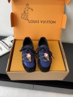 顶级版本 配饰20 louis Vuitton路易威登驴牌春夏Sneakerina系列 芭蕾运动鞋 德训鞋 情侣款 Sneakerina 芭蕾风运动鞋以丝滑绒面