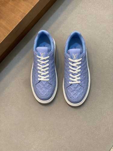 Louis新品男士高端休闲运动鞋｜选用进口头层牛皮｜鞋面立体压纹经典monogram 图案｜原版tpu发泡大底，耐磨舒适｜Monogram 花卉点缀橡胶外底｜头