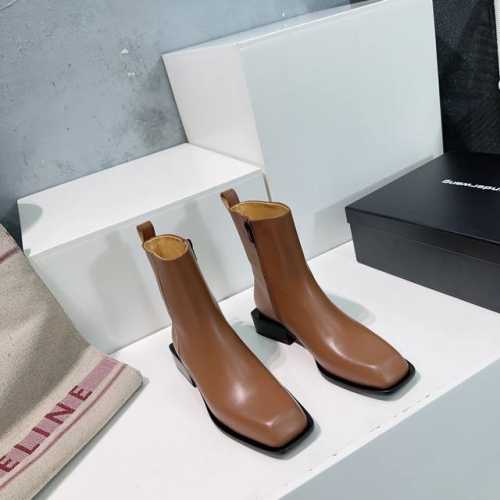 高品质出厂 ！顶级品质Alexander Wang亚历山大王 24ss 秋冬新款方跟粗跟简易短靴！恰到好处的高跟，搭配最潮头型女王的绝佳搭配！ 金属粗跟稳稳的安