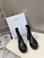 Celine思琳lisa同款马丁靴、超多网红明星种草 无敌显瘦马丁靴、做旧双色效果小牛皮皮质柔软鞋底厚5Cm左右、增高显腿细、原版定制小牛皮、牛皮内里真皮沿条