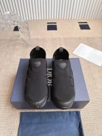 Dior 迪奥B30 系列 Countdown 针织飞织 休闲 运动鞋 这款 B30 Countdown 低帮运动鞋是别具一格的经典新品 时尚而富有运动风范 套