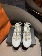 chanel 香奈儿 小香24p新品 珍珠玛丽珍单鞋 上脚真的不要太好看 简直无敌了 鞋面采用定制进小羊皮 内里垫脚为混种羊皮 意大利进口牛皮大底 size 3