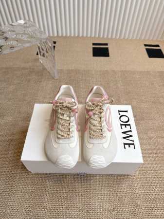 Loewe 罗意威新Balletrunner 芭蕾运动鞋 经典一眼就爱上的！拼接的极简风格真的做到极致！实在太百搭，随便穿搭就可以很高级，很轻便，逛街暴走无压力 - 点击图像关闭