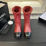 25Ss秋冬新款Chanel小香拼接粗跟短靴 舒适慵懒却不失生活态度 百搭鞋型 日常出行需求轻松满足！ 鞋面：进口小羊皮 内里：羊皮内里 跟高：5.5cm 鞋底