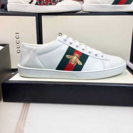 橙子出厂价p gucci 古驰 经典爆款 小蜜蜂小白鞋 百搭休闲鞋板鞋 情侣款 码数 34-45 - 点击图像关闭