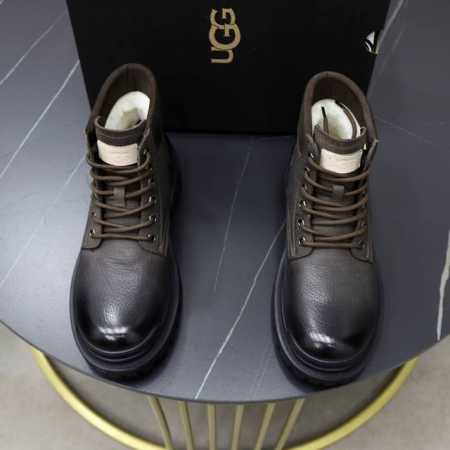 澳洲进口加厚羊毛 品牌：UGG正品代购 尺码：39 44 等级： 官网1:1 材料： 头层真皮防水防冻鞋面 真毛内里 原版防滑 柔软 耐磨大底 款式类别：男士休 - 点击图像关闭