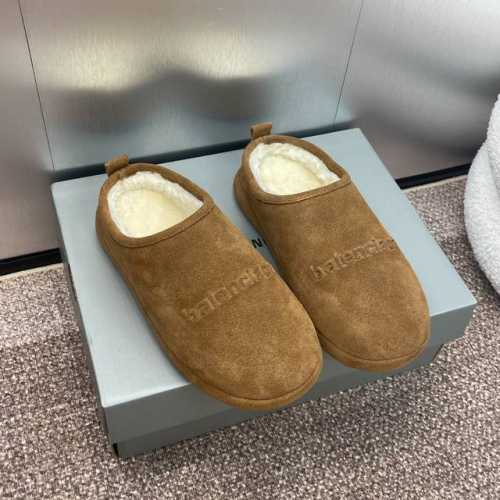 BALENCIAGA 2024秋冬新款女鞋 巴黎世家字母logo穆勒鞋 明星同款平底圆头居家毛毛拖鞋 市场顶级版本 材质：鞋面进口牛麂皮+100%羊羔毛内里+原
