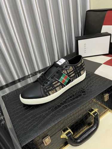 古奇Gucci 新款官网同款 最新爆款休闲鞋 顶端品牌 奢侈 代购 顶级 质量 专柜同卖产品 面料原版压纹小牛皮 舒适的羊皮内里 码数 38-443色可选