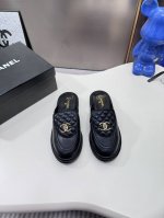 橙子出厂价p chanel 香奈儿新款 书包扣乐福鞋 翻盖菱格单鞋 复古女鞋 包头半拖款# 拥有香家特色优雅名媛气质 超级耐看 让人无法抗拒心动 菱格一脚蹬乐福