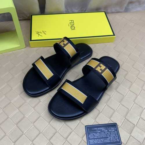 工厂价 芬迪 进口原版织带，欢迎对比，高端1:1开模定制，原版升级版大底，更轻便，防滑。市场顶级品质，众多明星亲身演绎，时尚主打潮流，百搭爆款，简单不失品味，潮