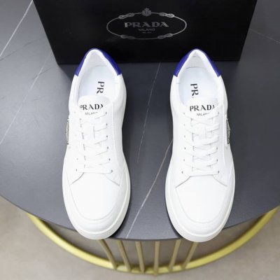 品牌：prada 普拉达 标准码：男码38 44 45可以定做 等级：官网同款 材料：原版牛皮 羊皮内里 原版发泡耐磨柔软大底 款式类别：休闲运动版 年轻时尚