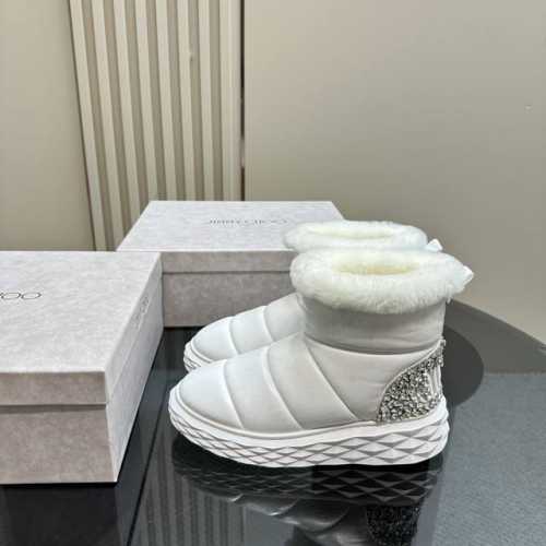 2024、新款吉米周 JIMMY CHOO ，独家发售 原版大底休闲小白鞋，采用最新工艺设计，立体感强多种工艺融合一起，颠覆时尚，超级有型！搭配超美。原版一比一