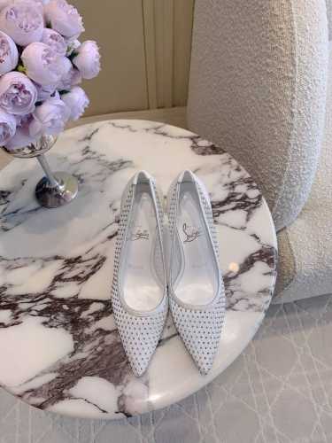 出厂价 Christian Loubouti* 新款水钻红底高跟鞋 bling bling 水钻装饰 超级重工 闪耀夺目 富贵迷人 交织出童话般的梦境 鞋面进口