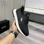 出厂价 Boss最新款休闲运动男鞋 休闲时尚爆款， 版型简洁大气， 面料采用进口牛皮配布，舒适透气内里，原版耐磨橡胶大底，独家新款，实物拍摄，四色可选，码数：3