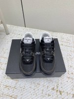 出厂女 男10 高版本 Chane*L香奈儿顶级货 专柜顶级休闲款运动鞋鞋面多种工艺电绣的风格 时尚运动 不平凡的拥入了多种配色元素 多元化混搭非常好看百搭 休