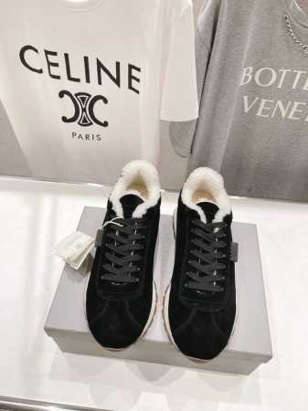 高版本出厂 毛里 Brunello Cucinelli 新款BC经典休闲鞋运动鞋系列毛里单鞋 BC是意大利知名品牌，极简主义风格，复古又高级！简约又大气，属于非 - 点击图像关闭