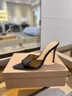 价格P： {半拖} 吉安维托 罗西 Gianvito Rossi Eiko Stiletto，轻松移动。这款 Gianvito Rossi 拖鞋采用配有精致的胶