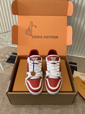 LouisVuittonlv 路易威登 大底和面料私模 绝对下血本费心思的一款鞋子 自vifgil到来之后而设计的这一系列 每一季度都深受众多粉丝的青睐tpu原 - 点击图像关闭