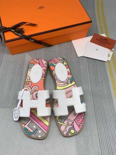 出厂价Pp：300赠送随机搭配丝巾 品牌：Hermes官网最新色系 编号：H01-211011 颜色：白色 码数：35-40全码 34 41 42定做不退不换