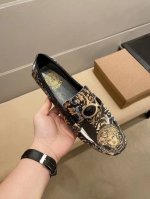 实 ，品牌Versace，官方新款，范思哲意大利区域全球第一批首发官方新款独一无二，鞋面采用优质意大利进口原版牛皮，舒适透气羊皮内里，鞋底越南耐磨橡胶大底，高档