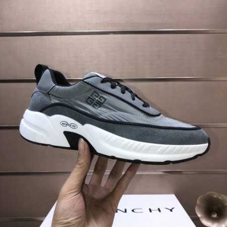工厂p批p Givenchy.纪梵希 专柜同步发售鞋面 意大利进口品牌印花布匹 尽显奢华 透气网布内里加上双层组合 脚感舒适 鞋底 原厂特供橡胶发泡大底 轻便 - 点击图像关闭