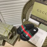 gucci 古驰春夏新款 沙滩拖鞋 平底拖鞋 一字拖 情侣款 码数 35-46