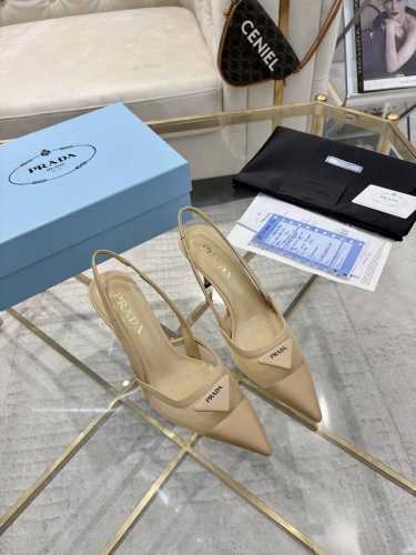 pradr 普拉达 上新出厂价P 进口真皮底 200仿真皮底 Prad* Raf Simons X 2025 Aw 早春最新T台走秀系列款 鞋面：进口开珠珠牛皮