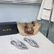 高品质出厂380！小众潮牌独最新爆品小红书火推 Alaia25春夏新款镜面菱格尖头细跟后空凉拖系列推出 无数的名设计师都把他看作“Designerofdesig