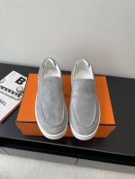 代购级 男款 Herm S 爱马仕 25Ss早春新品 Kiddy兔 一脚蹬休闲运动鞋 板鞋 饰有标志性 H 细节 设计简约流畅 超前时尚 简约高级 随意搭配 上