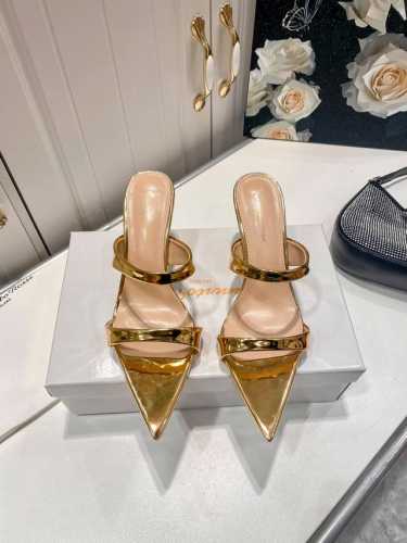 橙子出厂价p gianvito Rossi 一字带尖头高跟凉鞋 高跟鞋 设计超酷 经典百搭 上脚舒适 随意搭配皆可完美呈现 优雅风格 创造不一样的感觉 跟高 7