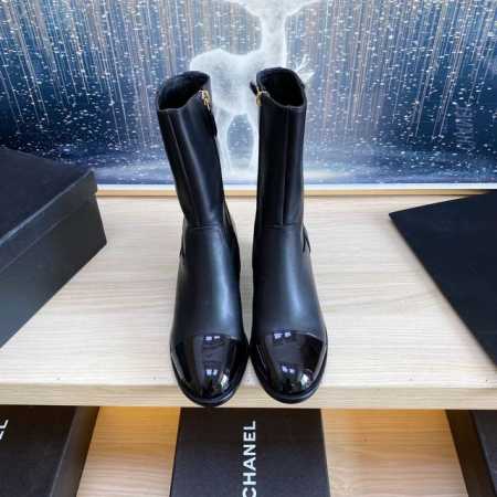出厂 CHANEL 』香奈儿最新马丁靴系列！顶走级秀系列秋冬主季打款，超爆级款的节奏！出行必备单品！随意搭配么怎穿都好看 值得收鞋入柜的一款美鞋实超物级美 面料 - 点击图像关闭