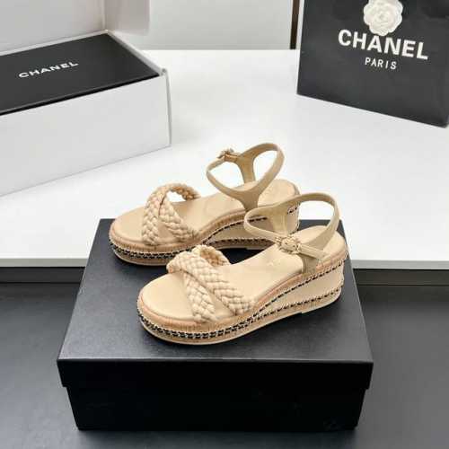 工厂价 高版本！！太美啦Chanel2045新款链条厚底高跟防水台高凉鞋 拖鞋真的太美啦吧！香奈儿属于夏天的颜色仙女必备爆款太喜欢这双鞋了Chanel 25P坡