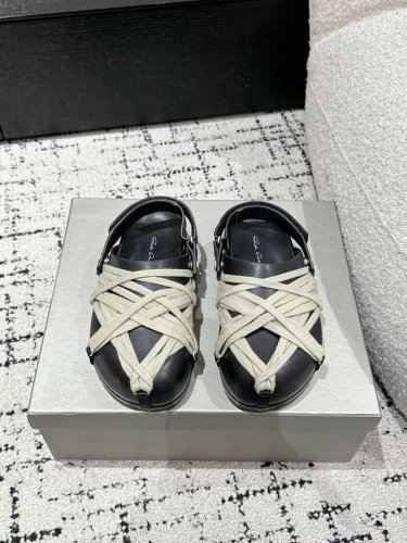 男+10 Rick Owens 25 最新 情侣款 弧形 包头 勃肯 半拖 Megalace Mule Granola暗黑先锋五芒星疯狂系带款家族标识设计.牛皮