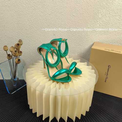 顶级版本： 金属皮款 吉安维托 罗西 Gianvito Rossi Eiko Stiletto，轻松移动。这款 胖胖高跟凉鞋 秉承了其传统意大利工艺，专注精巧细