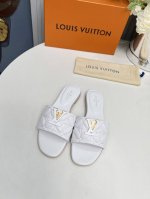 橙子出厂价p louis Vuitton 路易威登 Lv春夏新款 一字拖 平底鞋 凉拖鞋 码数 35-42
