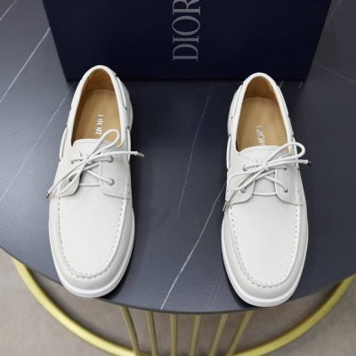 出厂价Pp： 品牌：迪奥Dior 标准码：男码38 44 45可以定做 等级：官网同款 材料：原版牛皮拼接 牛皮内里 原版Tpu耐磨柔软大底 款式类别：休闲运动