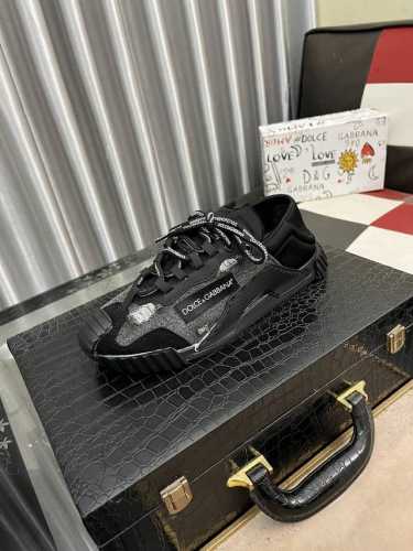 出厂价 Dg～ 休闲鞋 2024Z柜同步发售 码数:35-46# 鞋面选用多材质拼接真皮内里，舒适透气，鞋底：原版舒适耐磨大底，实物拍摄实物更赞