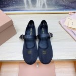 出厂 顶级品质Miumiu 缪缪25夏季新品玛丽珍芭蕾舞跳舞鞋平底简易单鞋奶奶鞋 满满的少女心 款式设计可爱优雅不乏美艳色彩 简简单单又藏着小心机 优雅大方低调