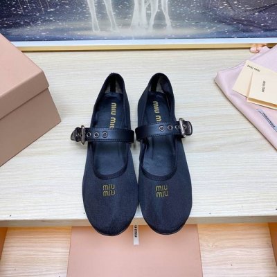 出厂 顶级品质Miumiu 缪缪25夏季新品玛丽珍芭蕾舞跳舞鞋平底简易单鞋奶奶鞋 满满的少女心 款式设计可爱优雅不乏美艳色彩 简简单单又藏着小心机 优雅大方低调