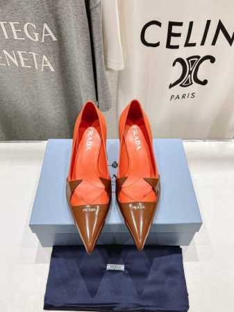 高版本出厂 Prada* 普拉达25Ss春夏新品玛丽珍尖头高跟鞋单鞋时装鞋 原版购入1:1开发，细节完美，上脚舒适可任意配搭春夏的美饰服丽，精耐致看 鞋面：原版 - 点击图像关闭