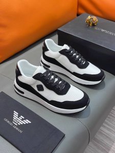 商品名称：Armani 阿玛尼 正规码数: 38-44 休闲鞋 商品材料：精选 牛皮鞋面，柔软羊皮垫脚；原厂特供大底。
