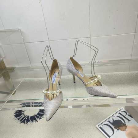 Jimmy Choo 周仰杰经典珍珠带尖头高跟鞋，我们家Jc一如既往品质优越 低调不失华丽 性感又不显张扬说的就是这款 上脚太好看了 鞋型是大家都爱的秀气款 非 - 点击图像关闭
