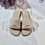 橙子出厂价p dior 迪奥春夏新款 珍珠刺绣平底拖鞋 休闲凉拖 一字拖 码数 35-42