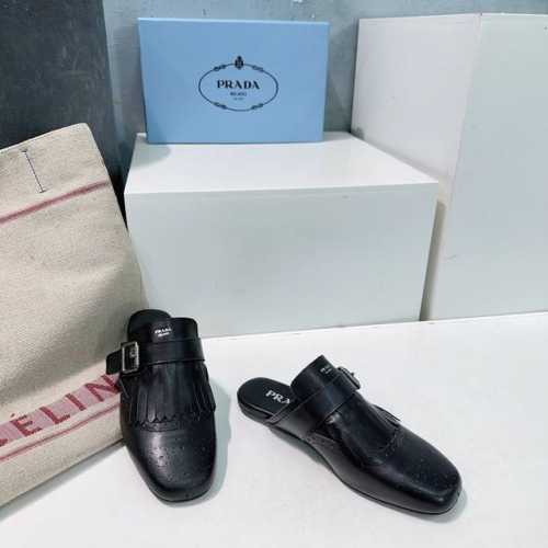 高品质出厂半拖 ！Prada 普拉达 25春夏走秀新款布洛克雕花流苏复古乐福鞋单鞋拖鞋系列这款鞋履着意呈现经典与复古格调，兼具阳刚气质与柔美风情，形成二元对比，