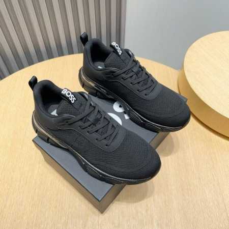 工厂P Boss 新款男仕运动鞋 知名运动品牌新款隆重上市 以奢华高端设计出货 鞋面选用原版透气飞织制成 羊皮垫脚 轻质橡胶大底。轻奢风格，鞋面透气不闷脚，简约 - 点击图像关闭