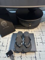 chromehearts 克罗心 25Ss 今夏最流行的人字拖鞋 高端大气上档次外 更适合懒人族们 一脚蹬就穿好了 都不用动下手 方便快捷 码数 35 40 4