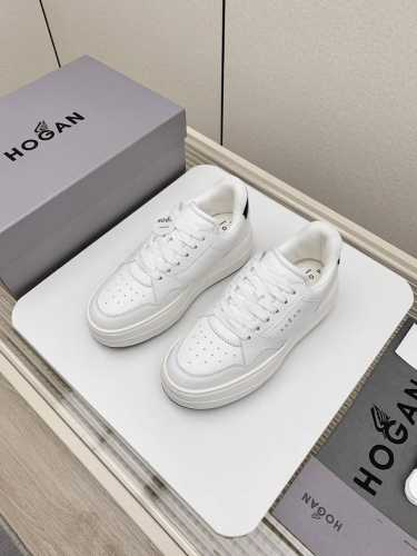 出厂 高版本 Hogan 复古运动系列；情侣款老爹鞋，跑鞋，网球鞋，运动鞋 运动，时尚，轻便，透气，当季官宣推荐款，网红播主也在穿它，小红书种草款 老爹鞋拼接撞